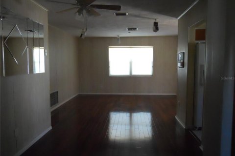 Casa en alquiler en Deltona, Florida, 2 dormitorios, 87.24 m2 № 1900502 - foto 2