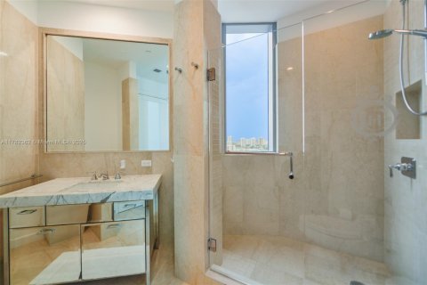 Copropriété à vendre à Sunny Isles Beach, Floride: 2 chambres, 192.31 m2 № 1892709 - photo 25