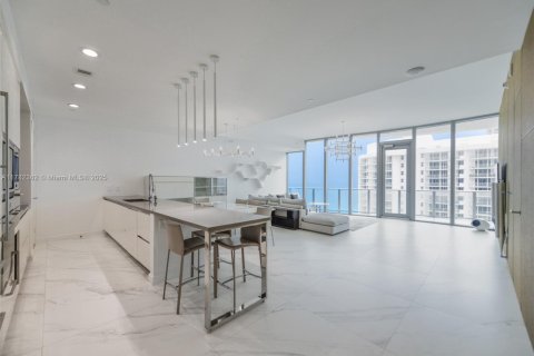 Copropriété à vendre à Sunny Isles Beach, Floride: 2 chambres, 192.31 m2 № 1892709 - photo 6