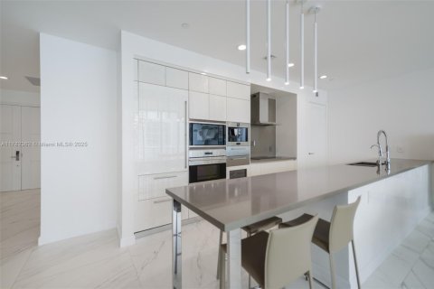 Copropriété à vendre à Sunny Isles Beach, Floride: 2 chambres, 192.31 m2 № 1892709 - photo 13