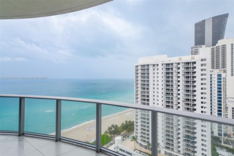 Copropriété à vendre à Sunny Isles Beach, Floride: 2 chambres, 192.31 m2 № 1892709 - photo 3