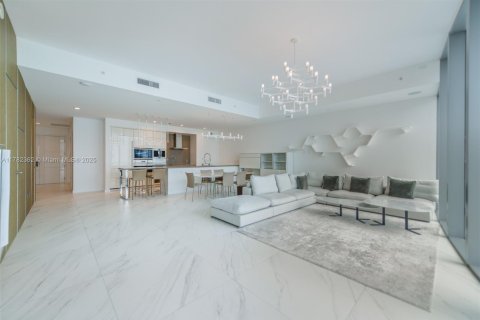 Copropriété à vendre à Sunny Isles Beach, Floride: 2 chambres, 192.31 m2 № 1892709 - photo 8
