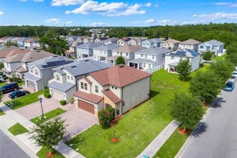 House in Kissimmee, Florida 4 bedrooms, 178.65 sq.m. № 2211836 - photo 9