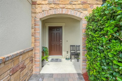 House in Kissimmee, Florida 4 bedrooms, 178.65 sq.m. № 2211836 - photo 4