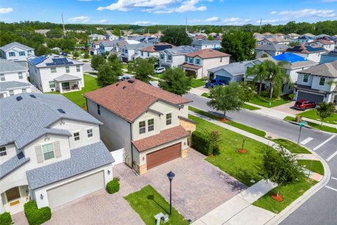 House in Kissimmee, Florida 4 bedrooms, 178.65 sq.m. № 2211836 - photo 8