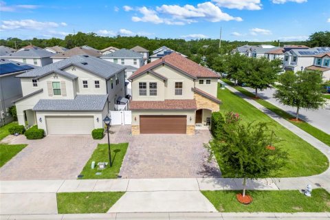 House in Kissimmee, Florida 4 bedrooms, 178.65 sq.m. № 2211836 - photo 5