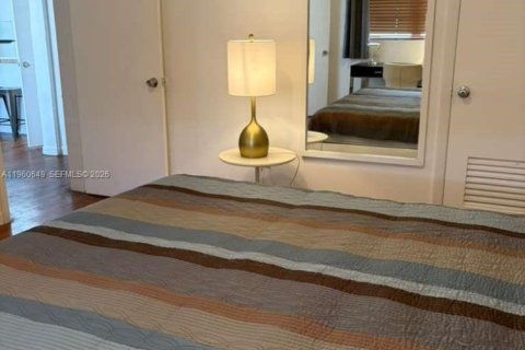 Condo in Miami Beach, Florida, 2 bedrooms № 2023491 - photo 27