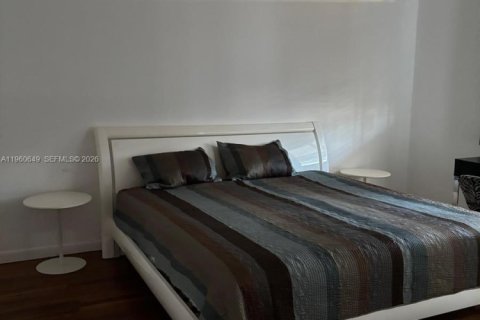 Condo in Miami Beach, Florida, 2 bedrooms № 2023491 - photo 19