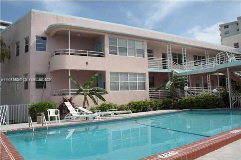 Condo in Miami Beach, Florida, 2 bedrooms № 2023491 - photo 6