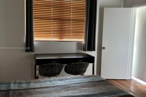 Condo in Miami Beach, Florida, 2 bedrooms № 2023491 - photo 21