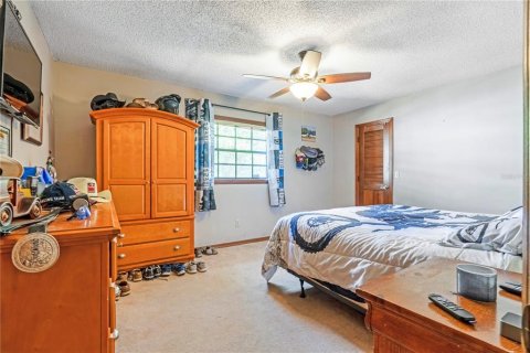 House in DeLand, Florida 3 bedrooms, 173.54 sq.m. № 2142116 - photo 8