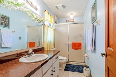 House in DeLand, Florida 3 bedrooms, 173.54 sq.m. № 2142116 - photo 7