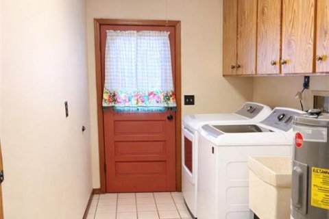 House in DeLand, Florida 3 bedrooms, 173.54 sq.m. № 2142116 - photo 14