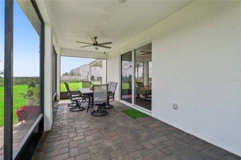 House in Clermont, Florida 3 bedrooms, 199.18 sq.m. № 2277685 - photo 27