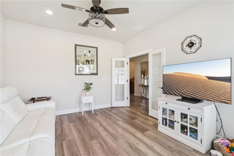 House in Clermont, Florida 3 bedrooms, 199.18 sq.m. № 2277685 - photo 25