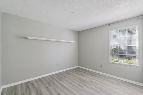 Condo in Apopka, Florida, 3 bedrooms № 2233673 - photo 15