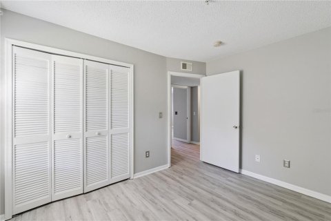 Condo in Apopka, Florida, 3 bedrooms № 2233673 - photo 12
