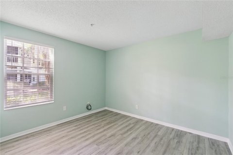 Condo in Apopka, Florida, 3 bedrooms № 2233673 - photo 17
