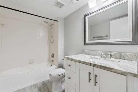 Condo in Apopka, Florida, 3 bedrooms № 2233673 - photo 19