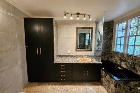 Villa ou maison à louer à Dania Beach, Floride: 4 chambres, 190.36 m2 № 1987365 - photo 11