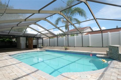 House in Tampa, Florida 4 bedrooms, 234.39 sq.m. № 1884329 - photo 6