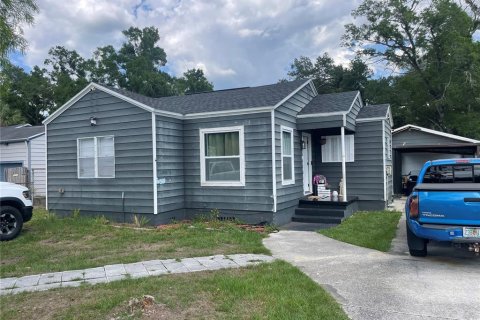 House in Tampa, Florida 2 bedrooms, 75.99 sq.m. № 2116599