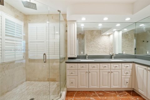 Villa ou maison à vendre à Fort Lauderdale, Floride: 3 chambres, 169.92 m2 № 2320346 - photo 24