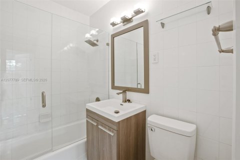 Villa ou maison à vendre à Fort Lauderdale, Floride: 3 chambres, 169.92 m2 № 2320346 - photo 16