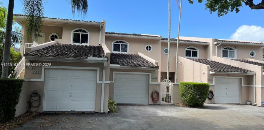 Condo à Miami Shores, Floride, 2 chambres  № 2407600