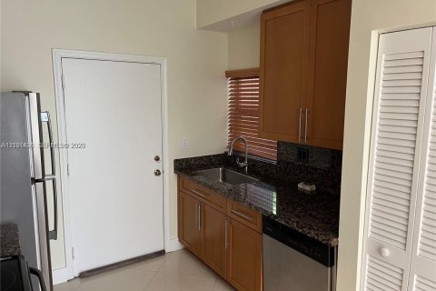 Copropriété à louer à Miami Shores, Floride: 2 chambres, 111.48 m2 № 2407600 - photo 12