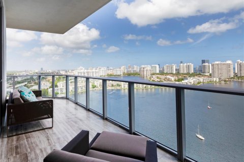 Condo in North Miami Beach, Florida, 3 bedrooms  № 2061757 - photo 8