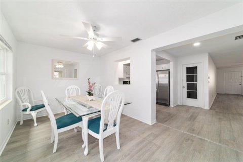 House in Ocala, Florida 2 bedrooms, 125.98 sq.m. № 1820574 - photo 16
