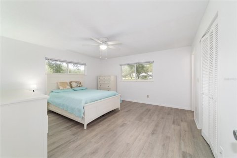 House in Ocala, Florida 2 bedrooms, 125.98 sq.m. № 1820574 - photo 17