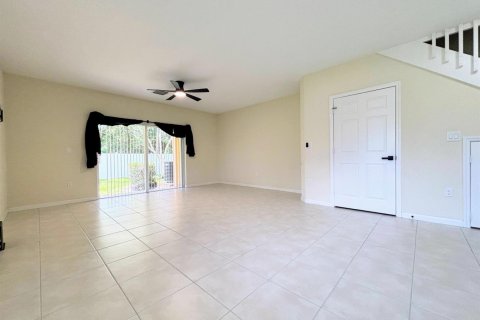 Touwnhouse à vendre à Stuart, Floride: 3 chambres, 133.22 m2 № 2269264 - photo 10