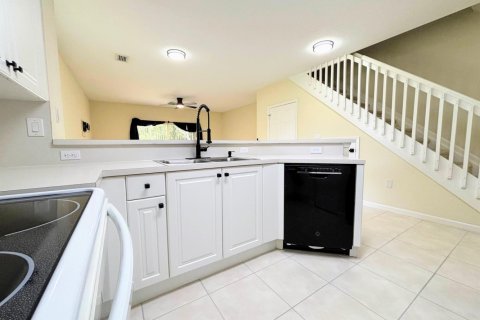 Touwnhouse à vendre à Stuart, Floride: 3 chambres, 133.22 m2 № 2269264 - photo 7
