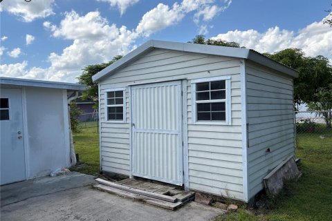 Casa en venta en Kissimmee, Florida, 4 dormitorios, 197.05 m2 № 1912634 - foto 6