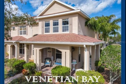 Townhouse in New Smyrna Beach, Florida 2 bedrooms, 169.73 sq.m. № 1574029 - photo 1