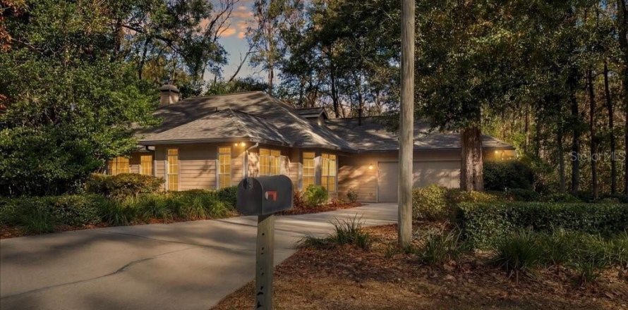 Villa ou maison à Gainesville, Floride 3 chambres, 219.99 m2 № 2342109