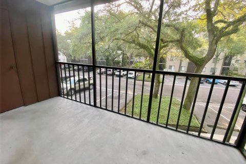Condominio en alquiler en Temple Terrace, Florida, 1 dormitorio, 74.32 m2 № 1904146 - foto 2
