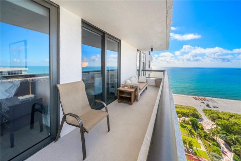 Condo in Miami Beach, Florida, 1 bedroom  № 2076586 - photo 9