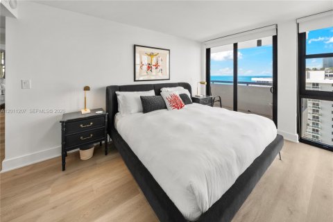 Condo in Miami Beach, Florida, 1 bedroom  № 2076586 - photo 30