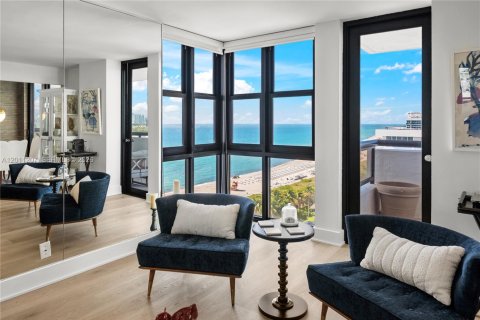 Condo in Miami Beach, Florida, 1 bedroom  № 2076586 - photo 2