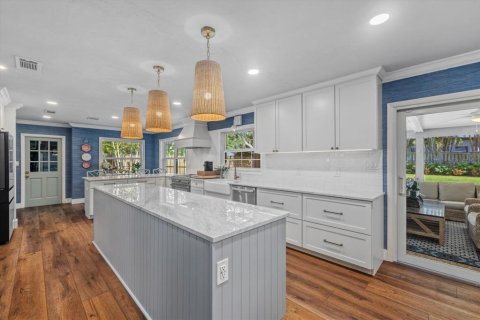Casa en venta en Bradenton, Florida, 5 dormitorios, 287.07 m2 № 1855663 - foto 23