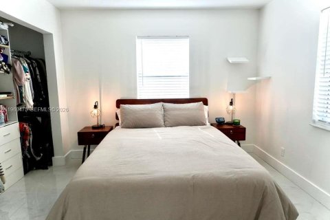 Villa ou maison à vendre à Fort Lauderdale, Floride: 4 chambres, 122.91 m2 № 2023284 - photo 13