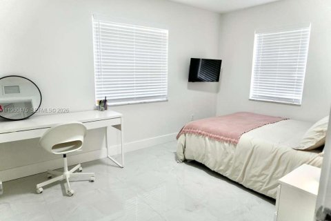 Villa ou maison à vendre à Fort Lauderdale, Floride: 4 chambres, 122.91 m2 № 2023284 - photo 18