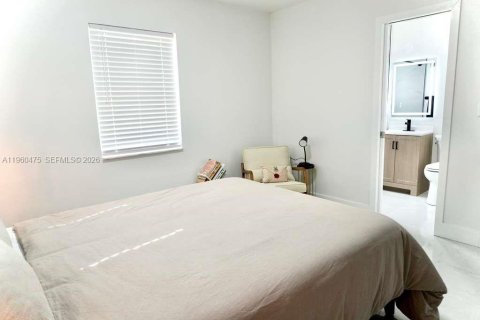 Villa ou maison à vendre à Fort Lauderdale, Floride: 4 chambres, 122.91 m2 № 2023284 - photo 19
