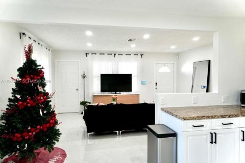 Villa ou maison à vendre à Fort Lauderdale, Floride: 4 chambres, 122.91 m2 № 2023284 - photo 7