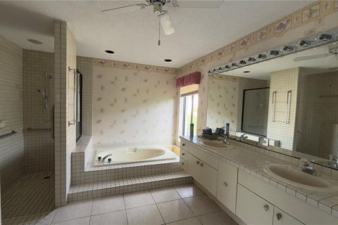 Casa en venta en Wesley Chapel, Florida, 3 dormitorios, 266.26 m2 № 1900968 - foto 10