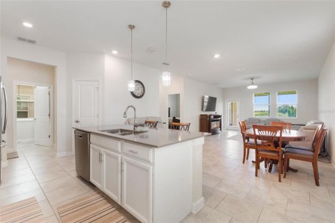House in Davenport, Florida 3 bedrooms, 181.16 sq.m. № 1880797 - photo 5