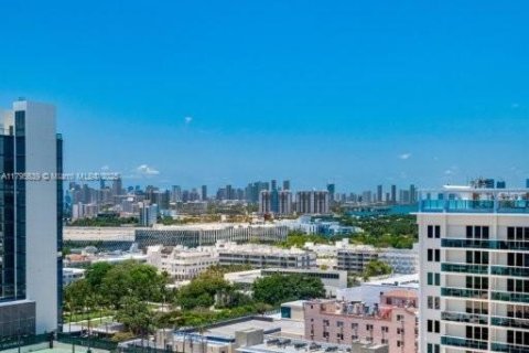 Condominio en alquiler en Miami Beach, Florida, 1 dormitorio, 89.19 m2 № 1726732 - foto 2